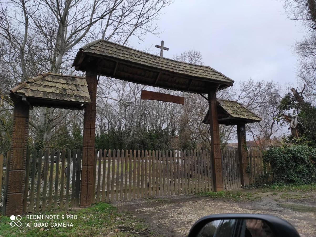 מלון Martovce Dom Argyelus - Argyelus Haz - Fesztypark מראה חיצוני תמונה